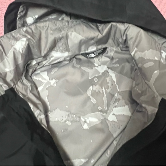 The North Face Dry Vent Women's Full Zip Hooded Jacket Size M black jacket - Picture 4 of 8